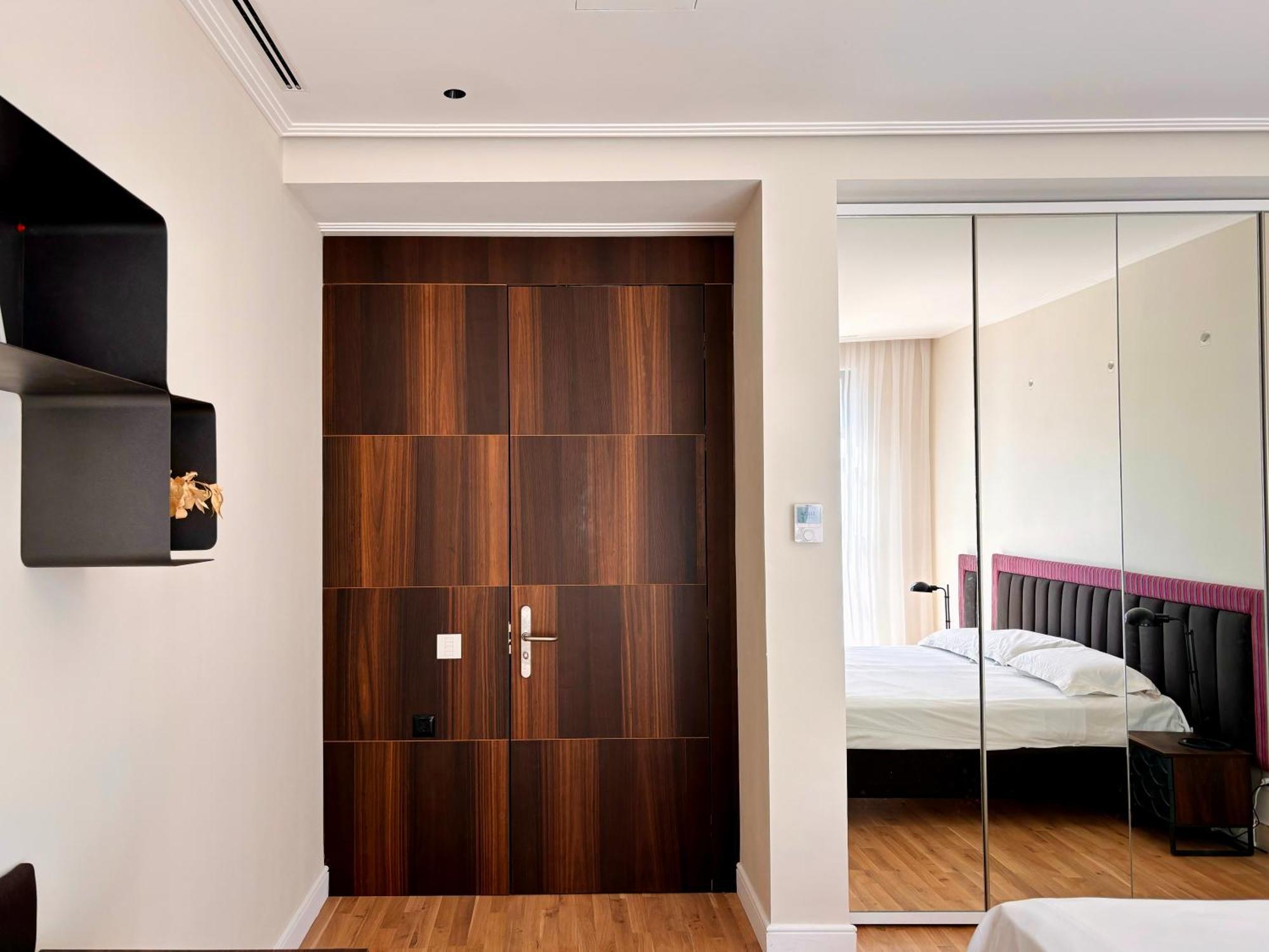 Continuum Apartment Улцин Екстериор снимка